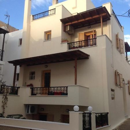 Independent AGAPITOS APART , 2BDRM, private patio Naxos City Extérieur photo