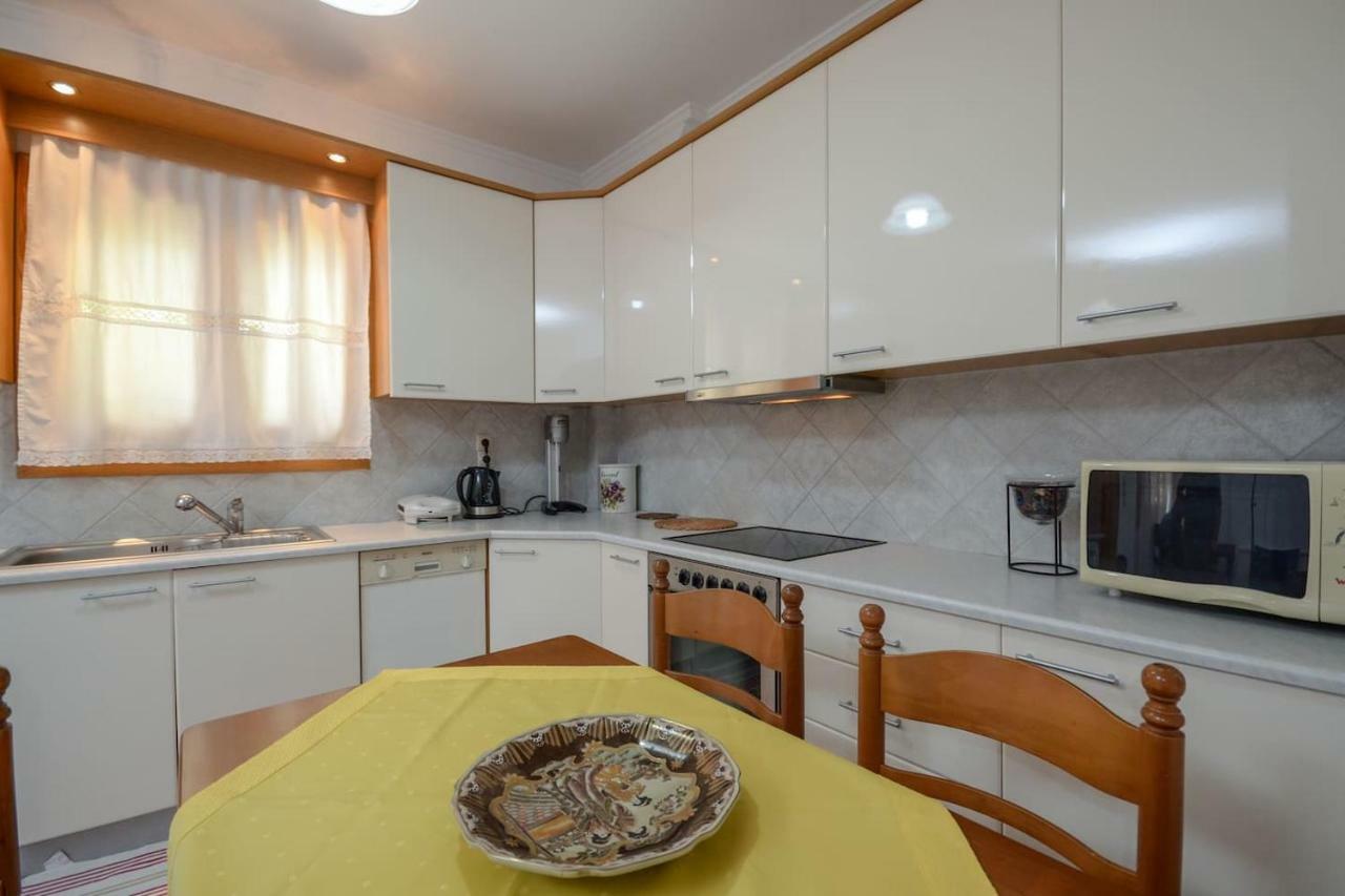 Independent AGAPITOS APART , 2BDRM, private patio Naxos City Extérieur photo