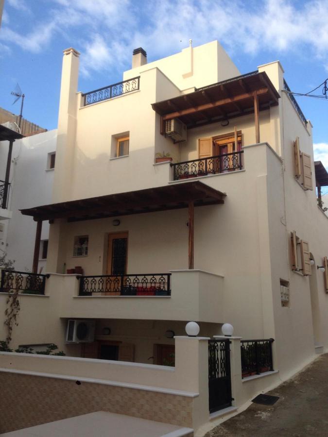 Independent AGAPITOS APART , 2BDRM, private patio Naxos City Extérieur photo